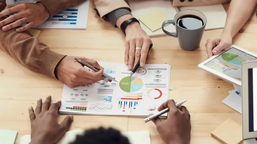 Por que as empresas falham ao implementar planos estratégicos?